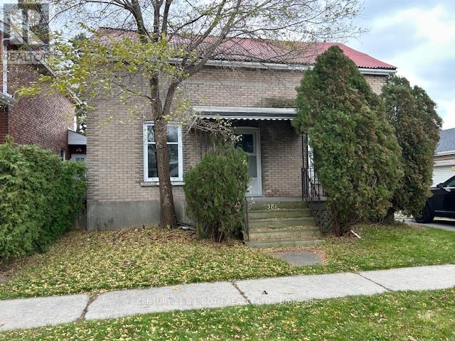 381 PINE AVENUE, Oshawa, Ontario