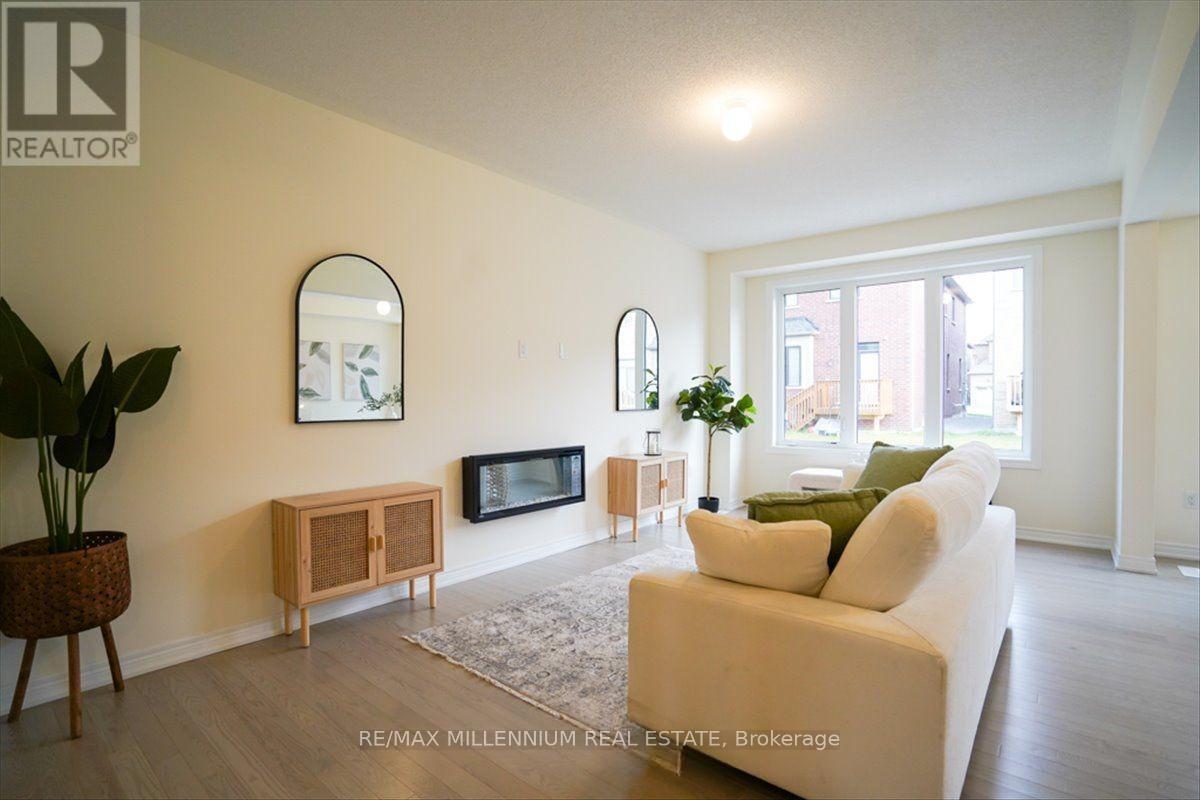 20 Littlewood Drive, Whitby, Ontario  L1P 0H4 - Photo 11 - E12584844