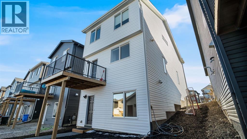 18 Amblehurst Path Nw, Calgary, Alberta  T3P 1W8 - Photo 36 - A2264041