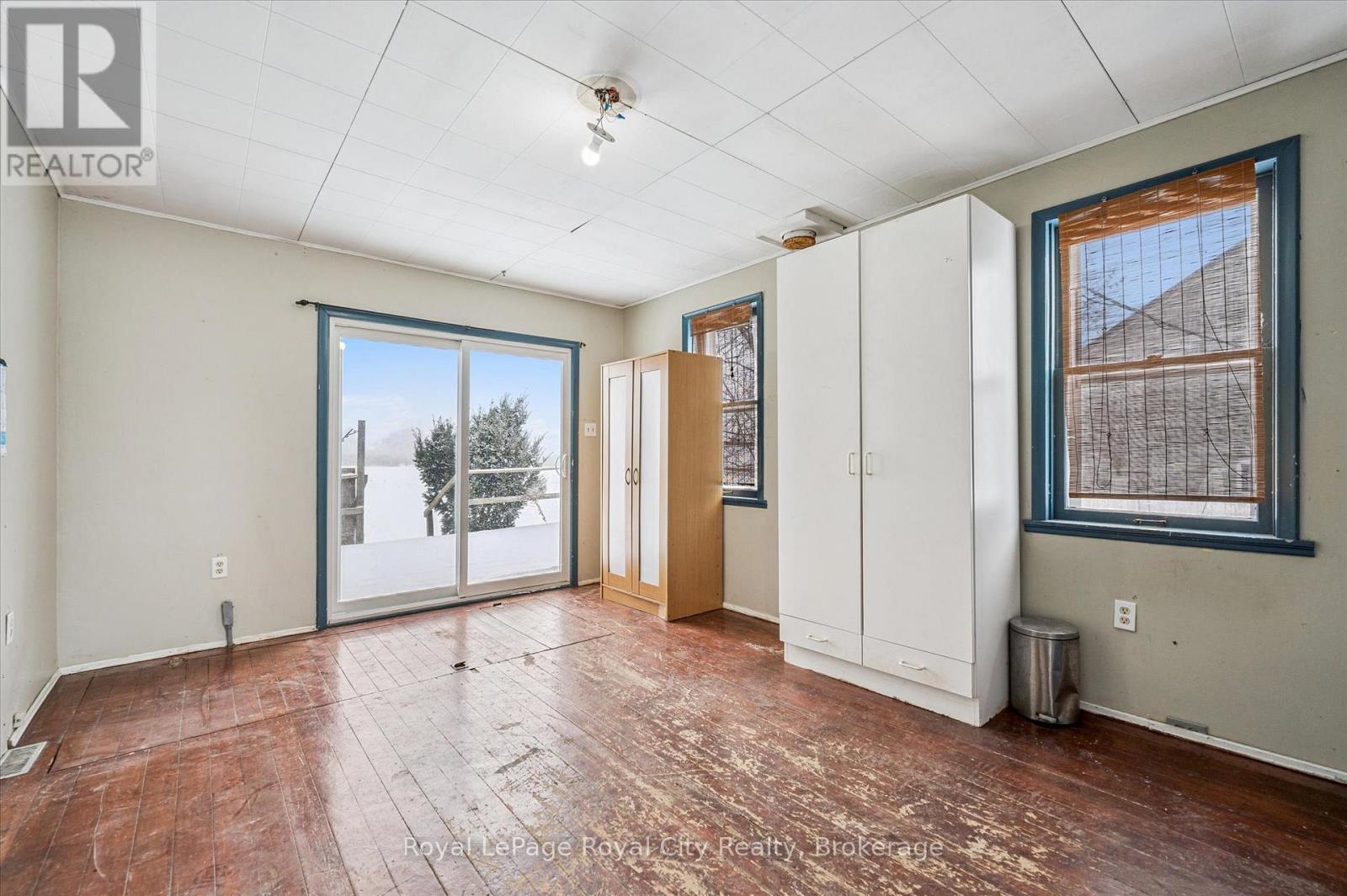 5877 Highway 6 Road N, Centre Wellington, Ontario  N1H 6J2 - Photo 11 - X12584998