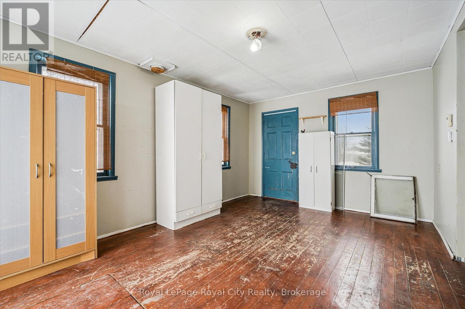 5877 Highway 6 Road N, Centre Wellington, Ontario  N1H 6J2 - Photo 12 - X12584998