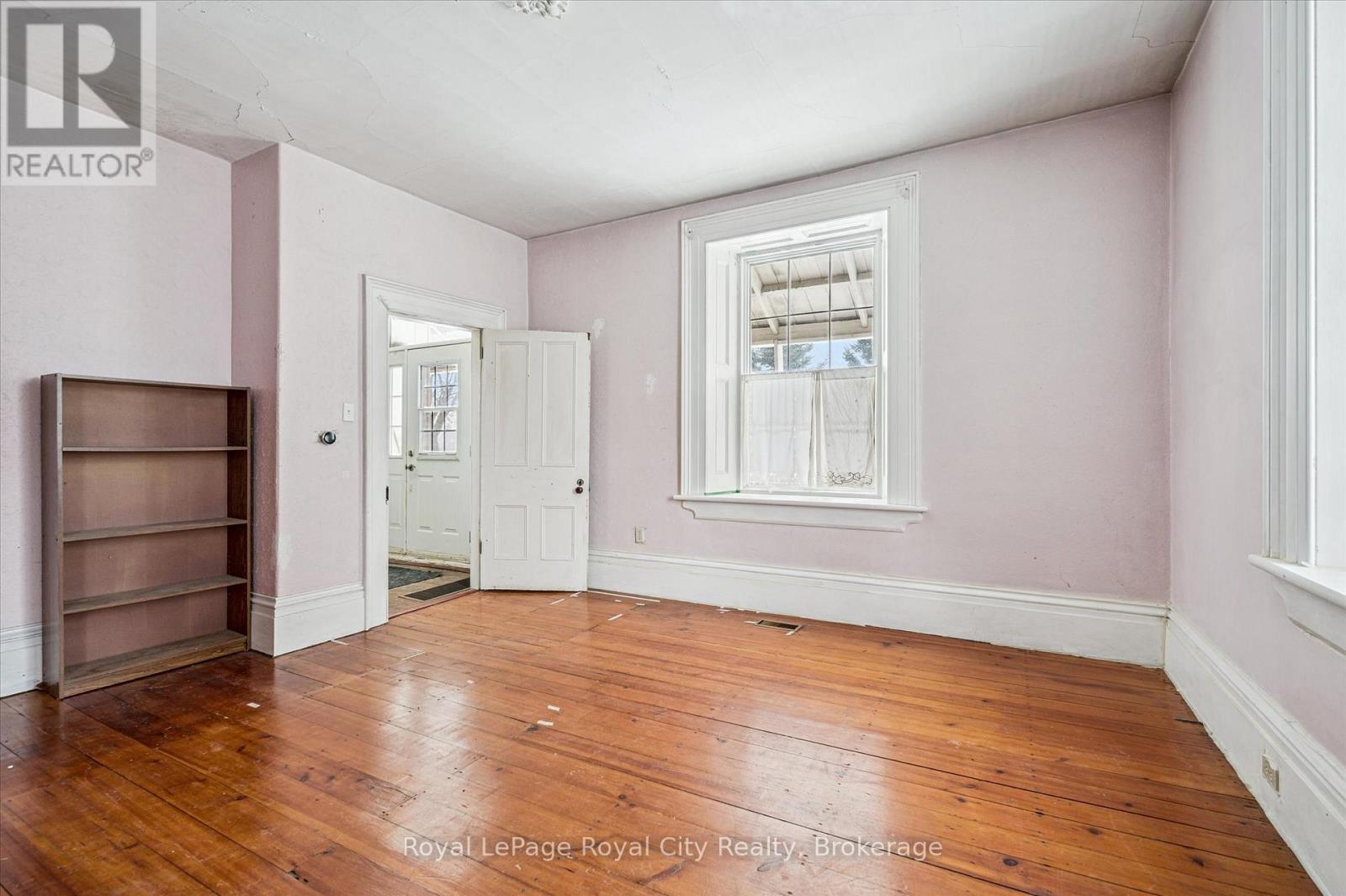 5877 Highway 6 Road N, Centre Wellington, Ontario  N1H 6J2 - Photo 15 - X12584998