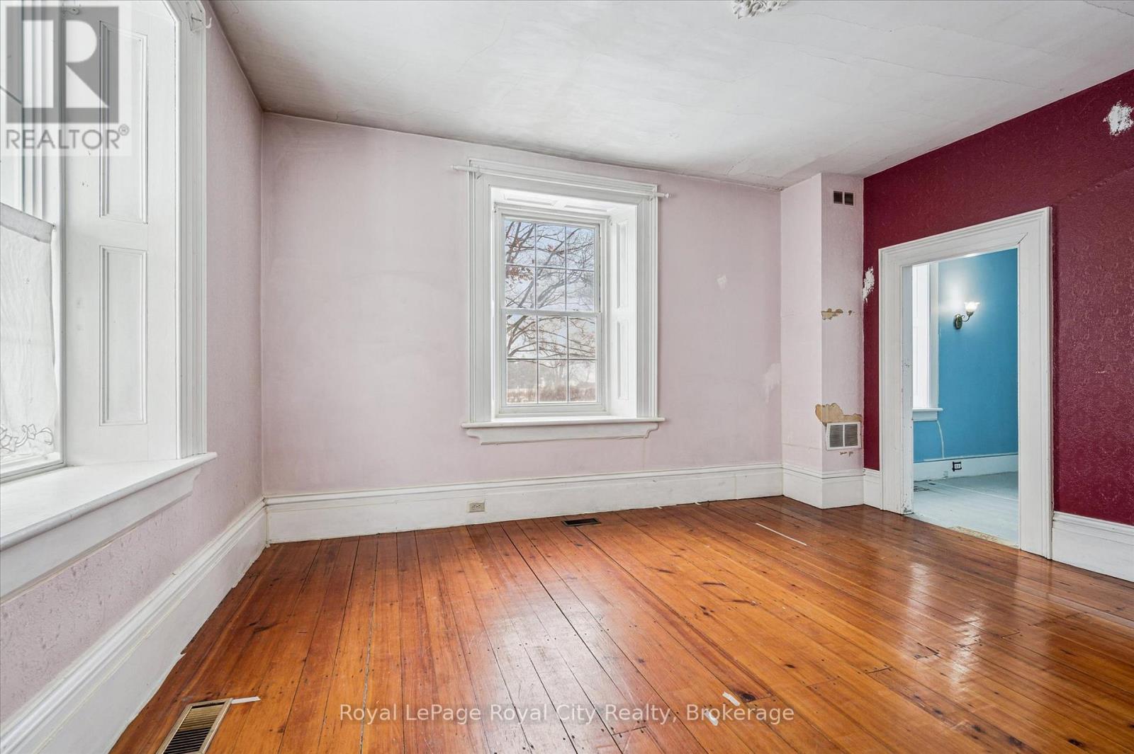 5877 Highway 6 Road N, Centre Wellington, Ontario  N1H 6J2 - Photo 16 - X12584998