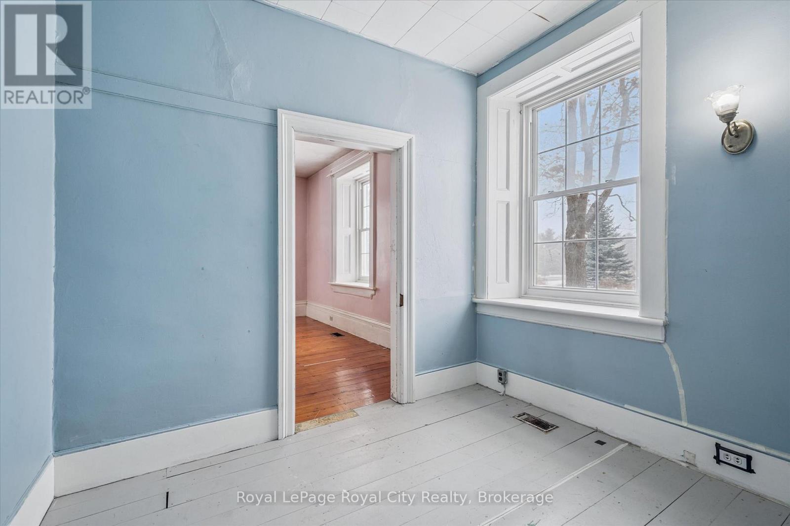 5877 Highway 6 Road N, Centre Wellington, Ontario  N1H 6J2 - Photo 18 - X12584998