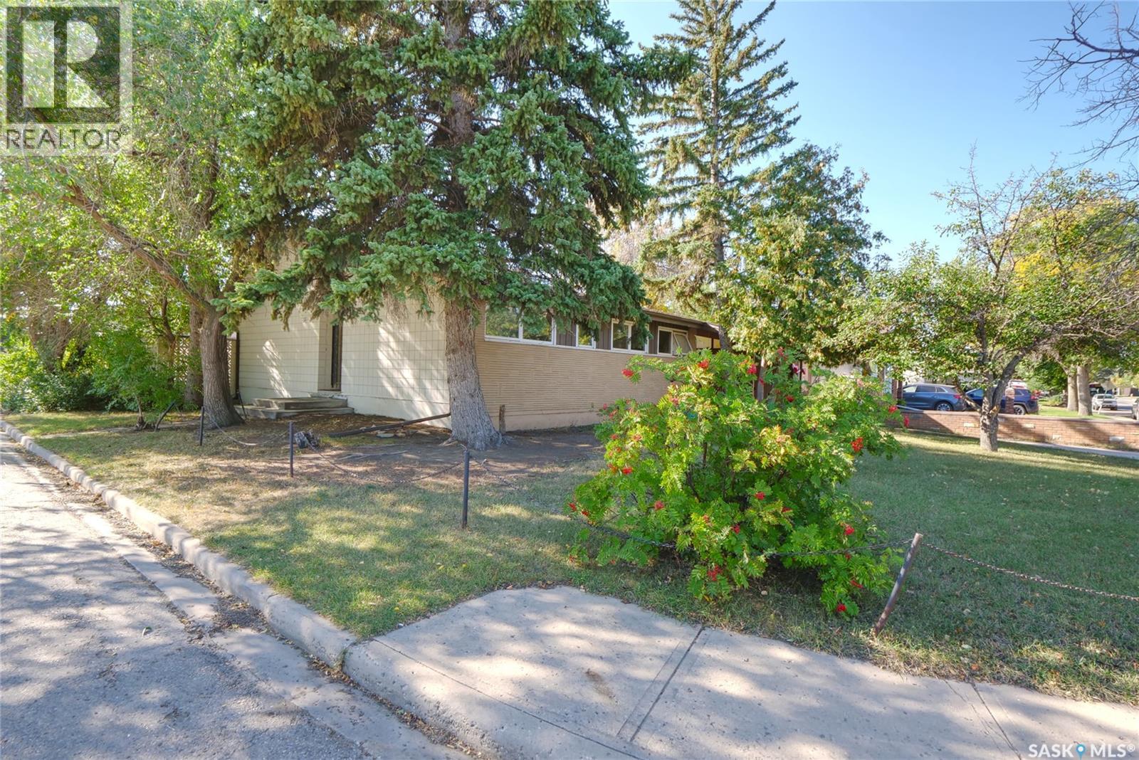1211 Gordon Road, Moose Jaw, Saskatchewan  S6H 3E3 - Photo 30 - SK021286