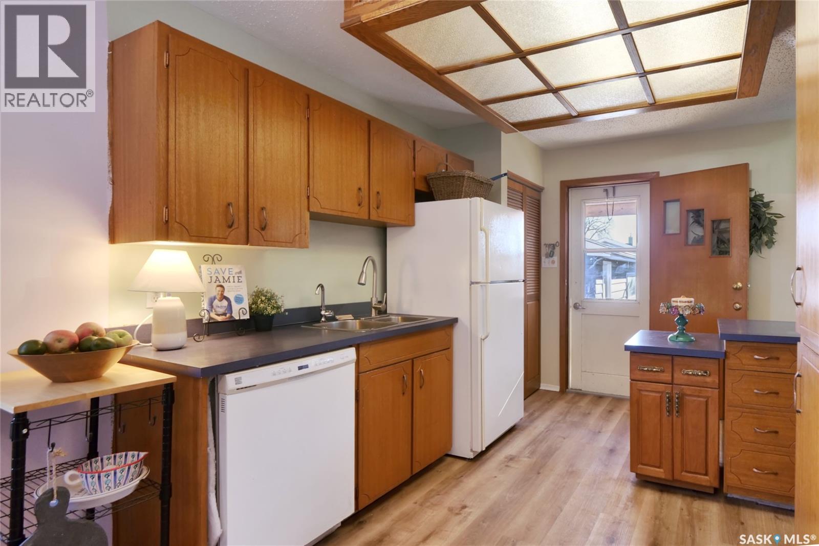 925 Hall Street W, Moose Jaw, Saskatchewan  S6H 2S3 - Photo 7 - SK022499