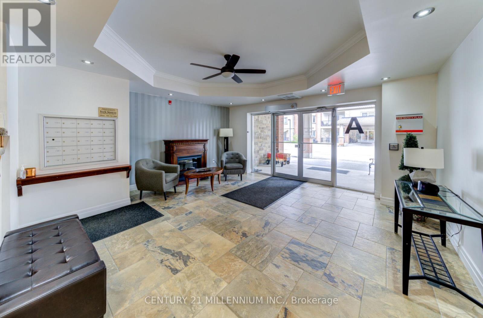 208 - 19a Yonge Street N, Springwater, Ontario  L0L 1P0 - Photo 16 - S12584760