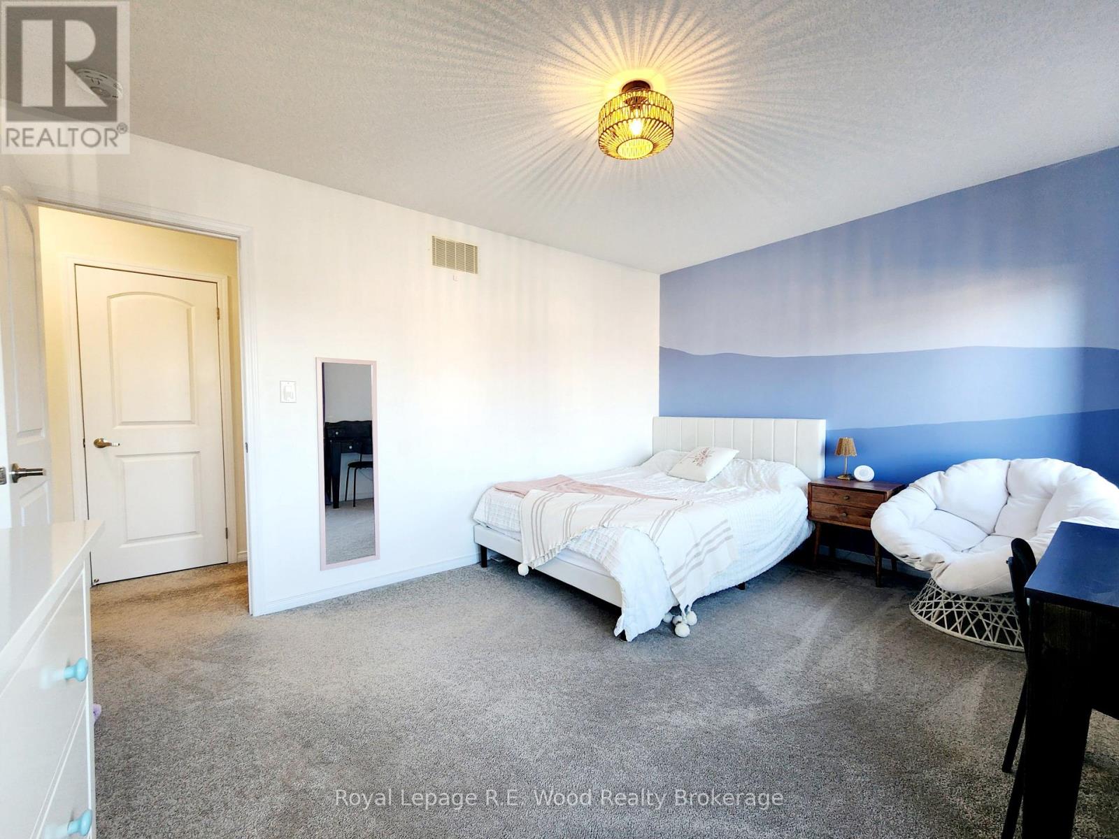 93 Cactus Crescent, Hamilton, Ontario  L8J 0M4 - Photo 18 - X12584892