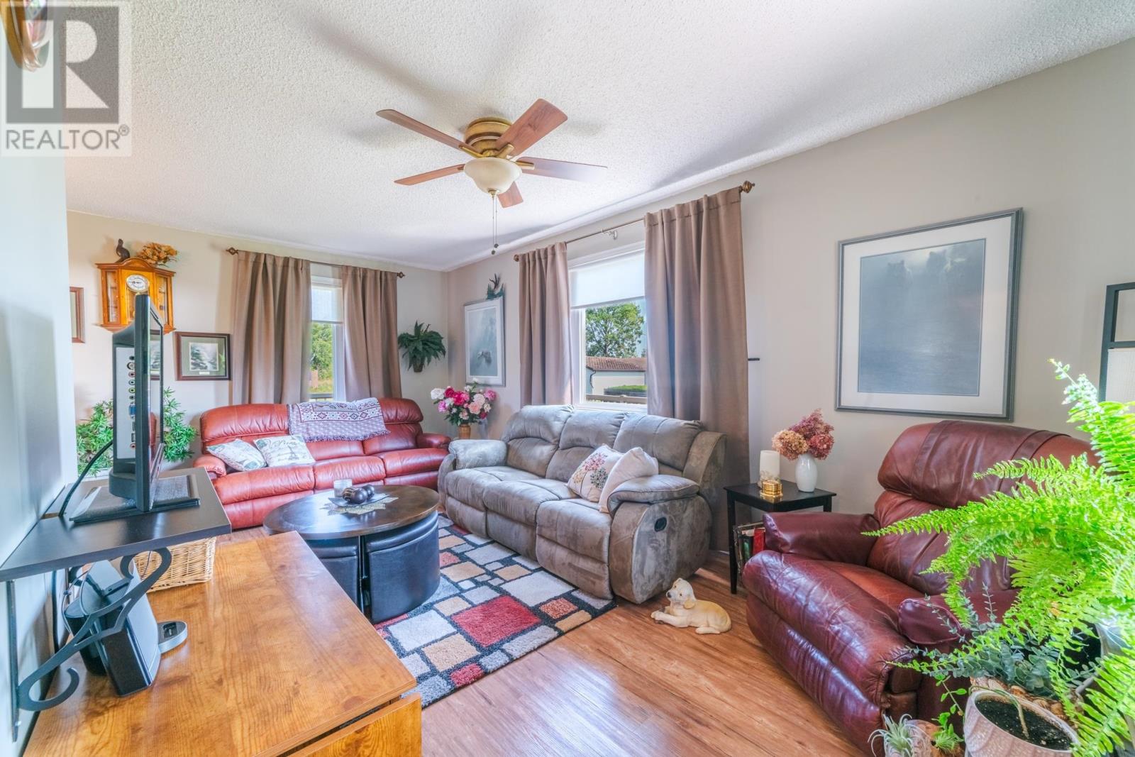 164 Winnipeg Ave, Minaki, Ontario P0X 1J0 - Photo 4 - TB252887