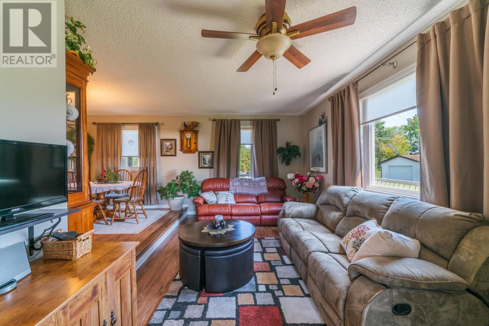 164 Winnipeg Ave, Minaki, Ontario P0X 1J0 - Photo 5 - TB252887