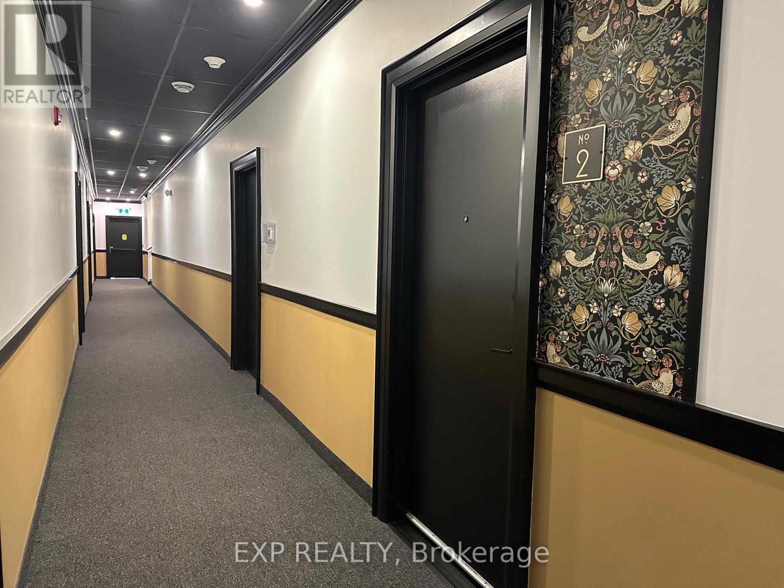 9 - 16 Hincks Street, St. Thomas, Ontario  N5R 5Z2 - Photo 2 - X12585044