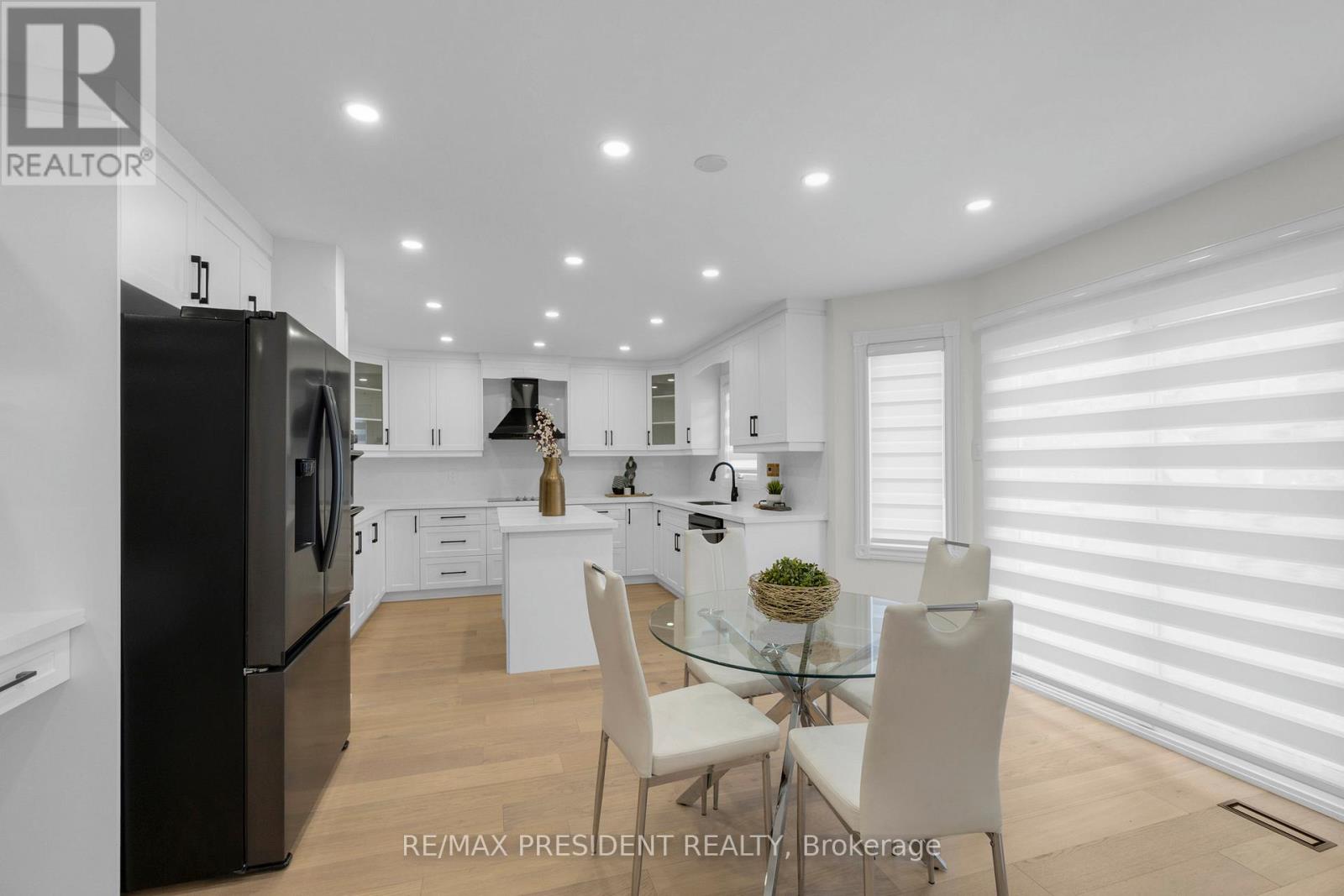 4430 Hearthside Drive, Mississauga, Ontario  L5R 1R3 - Photo 17 - W12584714