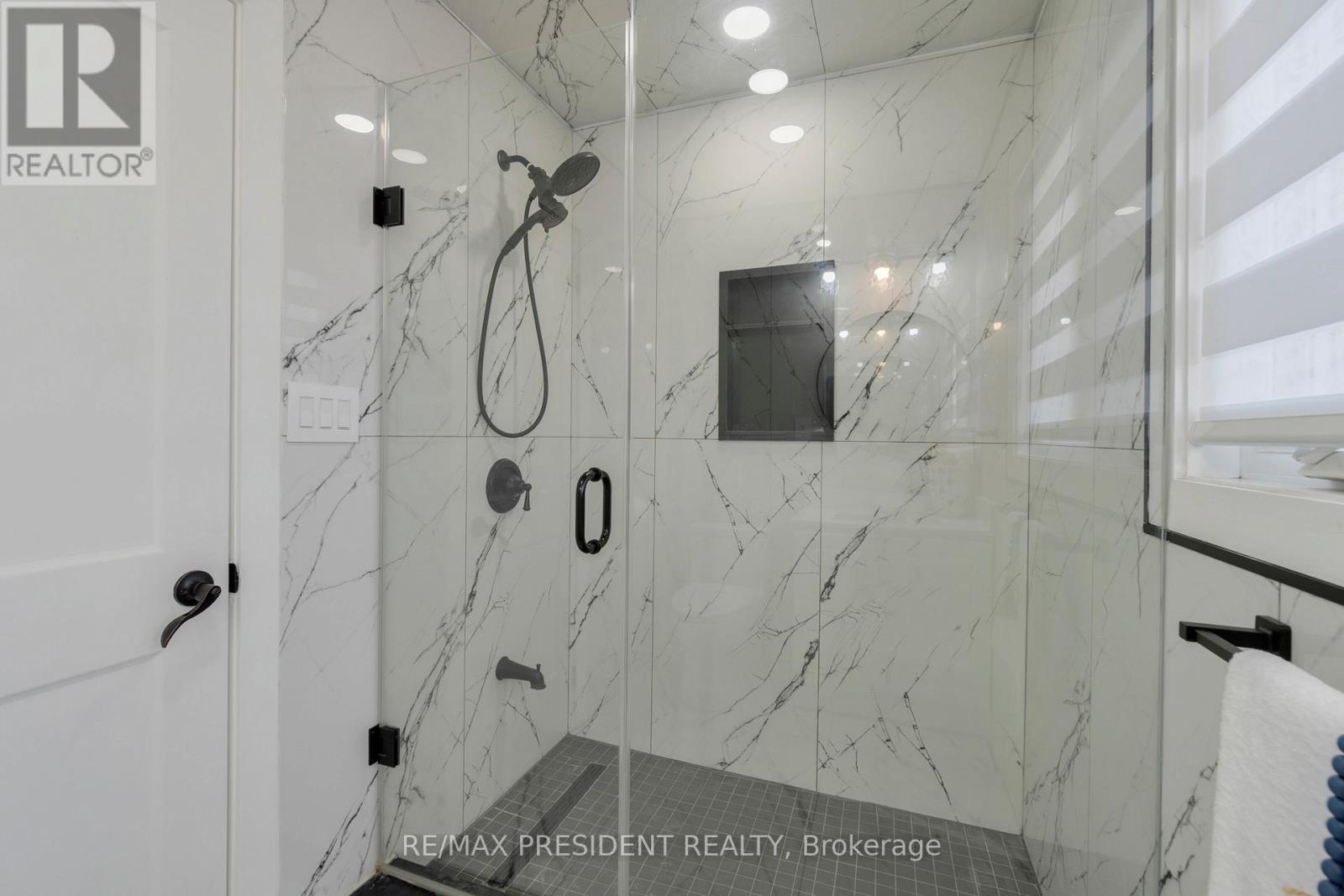 4430 Hearthside Drive, Mississauga, Ontario  L5R 1R3 - Photo 37 - W12584714