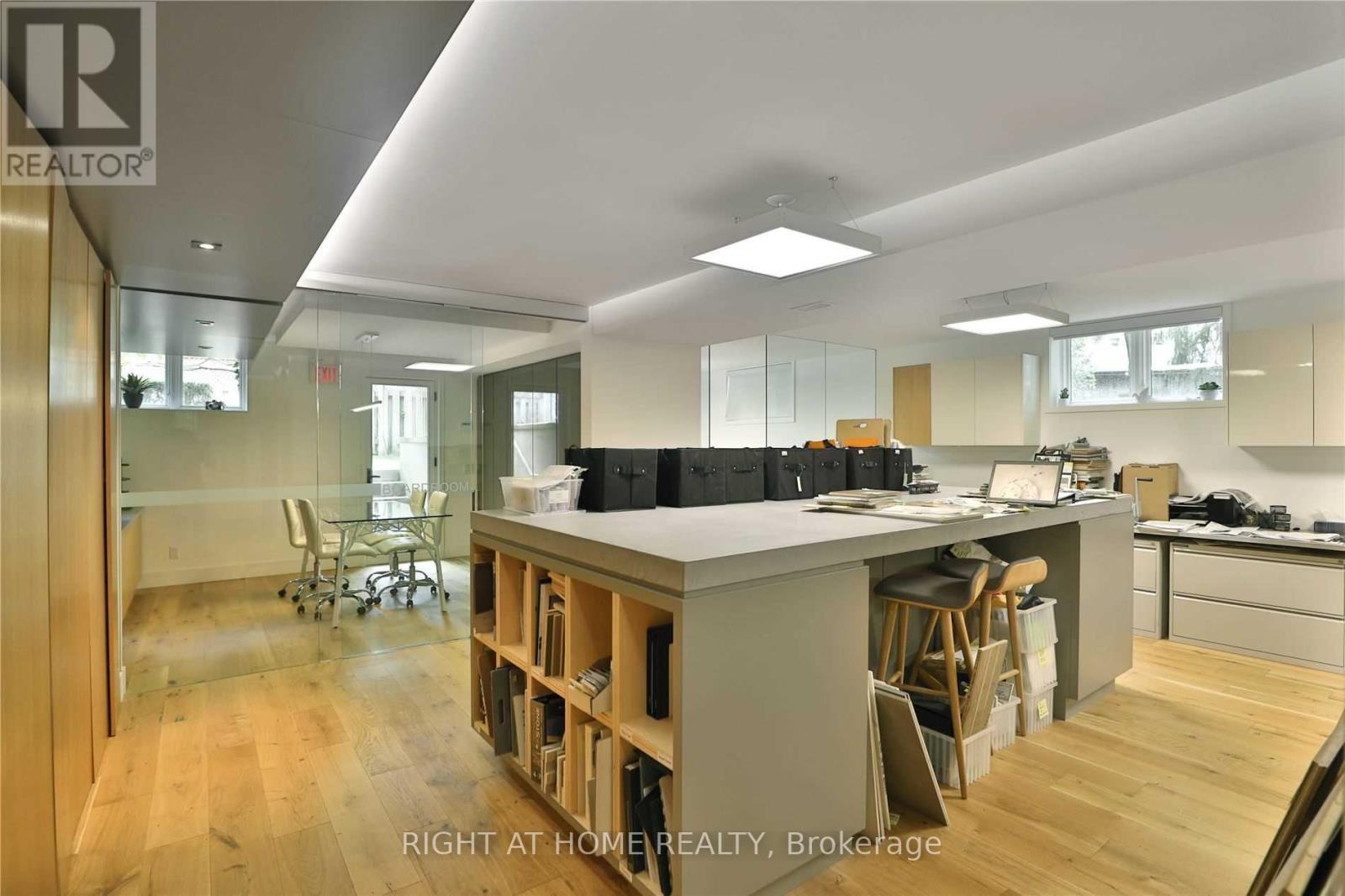 1440 Hurontario Street, Mississauga, Ontario L5G 3H4 - Photo 16 - W12584722