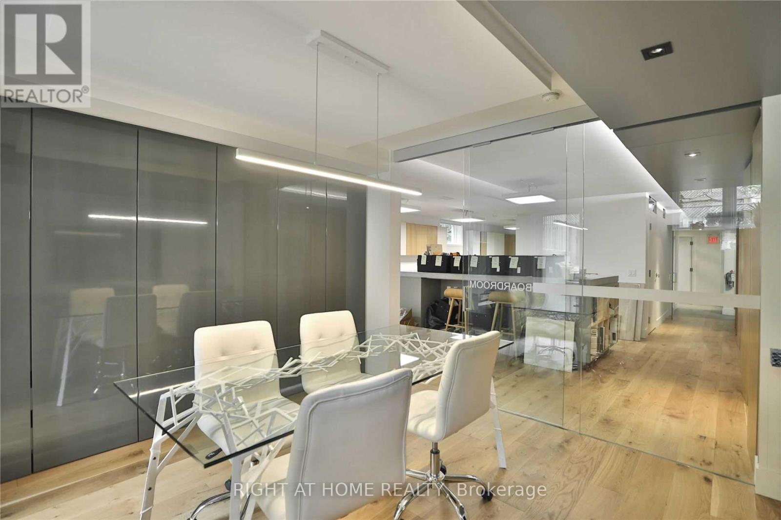 1440 Hurontario Street, Mississauga, Ontario L5G 3H4 - Photo 18 - W12584722