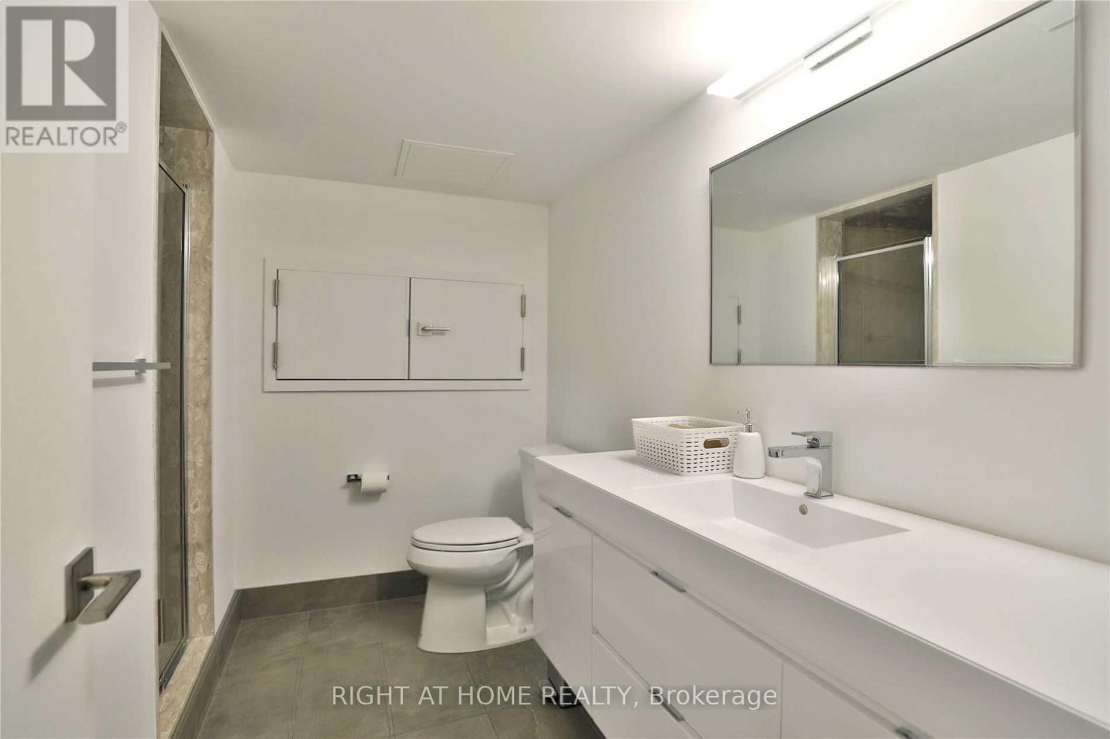 1440 Hurontario Street, Mississauga, Ontario L5G 3H4 - Photo 20 - W12584722