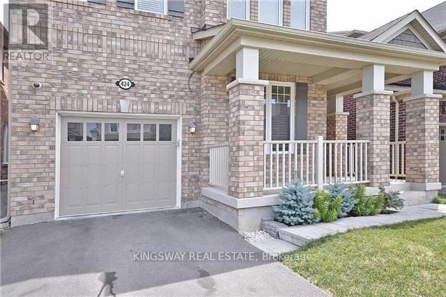 424 Zuest Crescent, Milton, Ontario  L9T 8B9 - Photo 2 - W12584724
