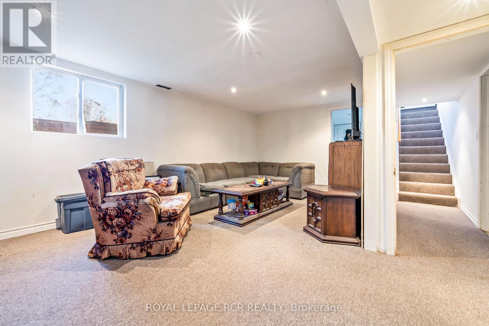 39 John Street, Orangeville, Ontario L9W 2P4 - Photo 16 - W12584776