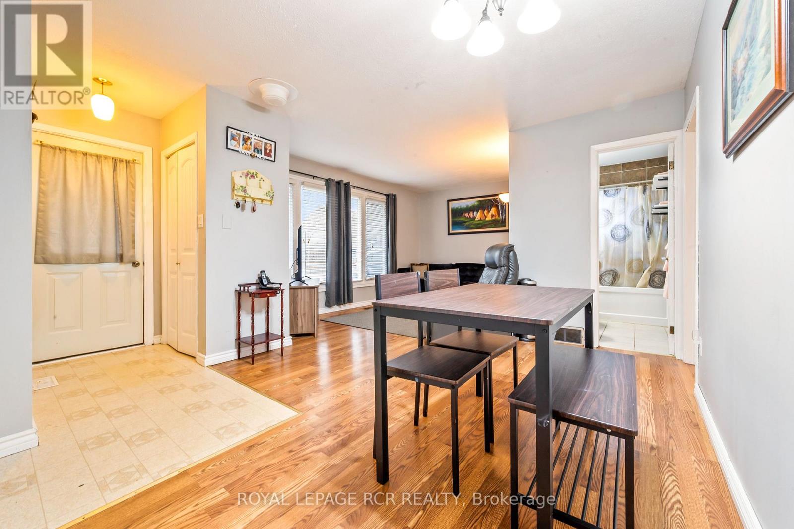 39 John Street, Orangeville, Ontario L9W 2P4 - Photo 2 - W12584776