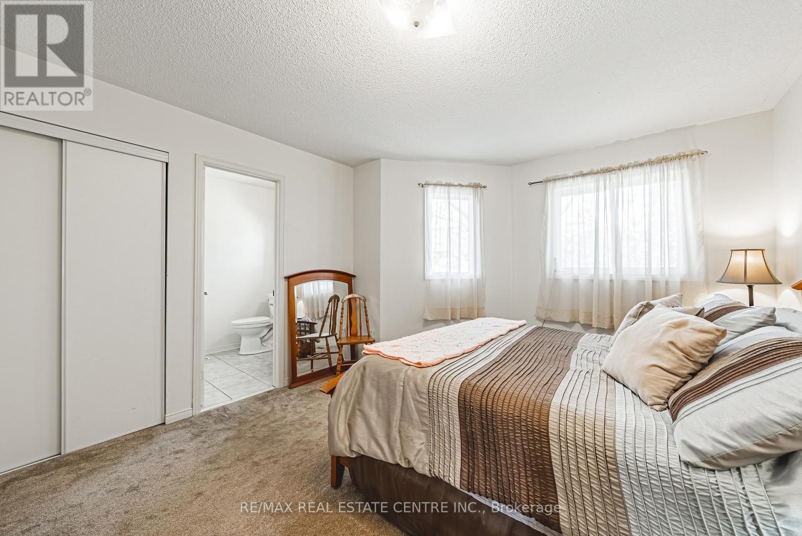 487 Taylor Crescent, Burlington, Ontario  L7L 6G2 - Photo 15 - W12584816