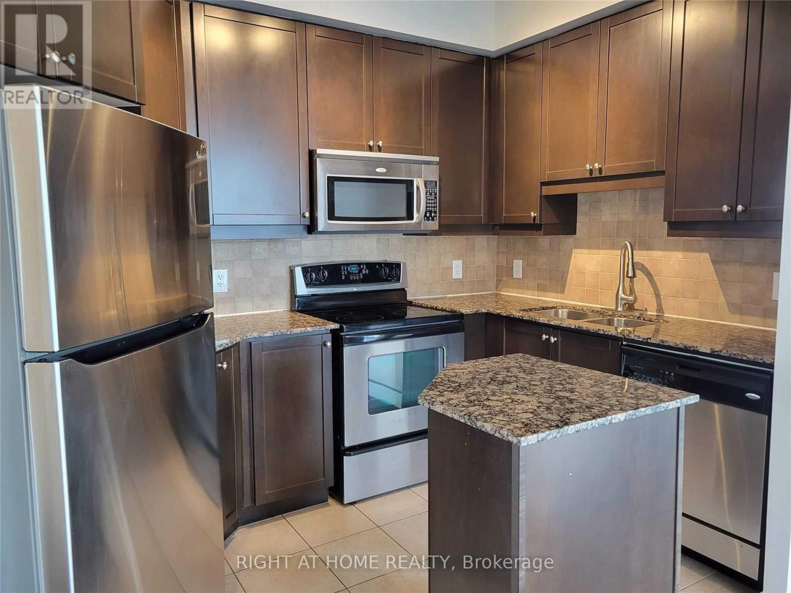 1206 - 80 Absolute Avenue, Mississauga, Ontario  L4Z 0A5 - Photo 13 - W12584852