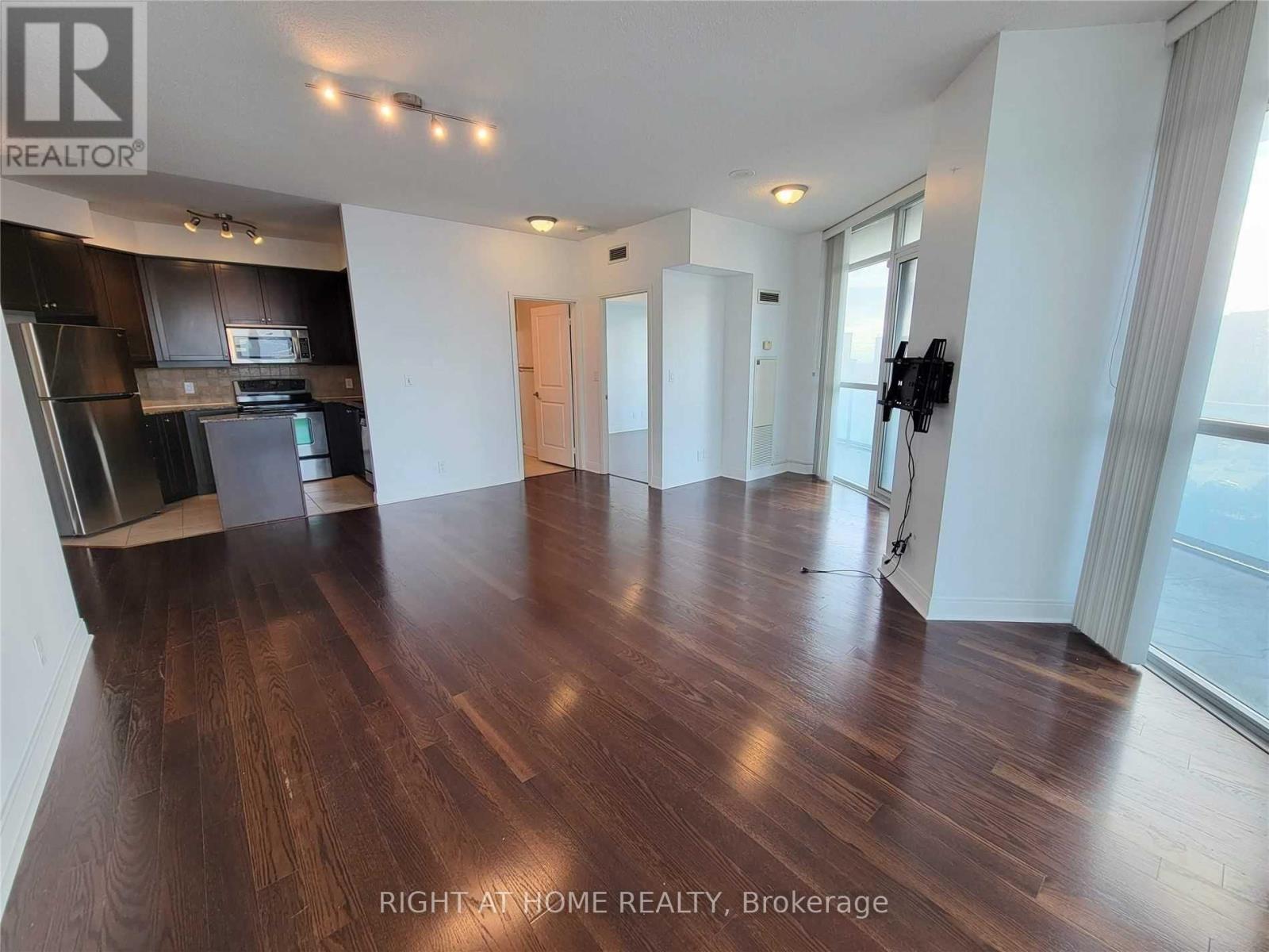 1206 - 80 Absolute Avenue, Mississauga, Ontario  L4Z 0A5 - Photo 6 - W12584852