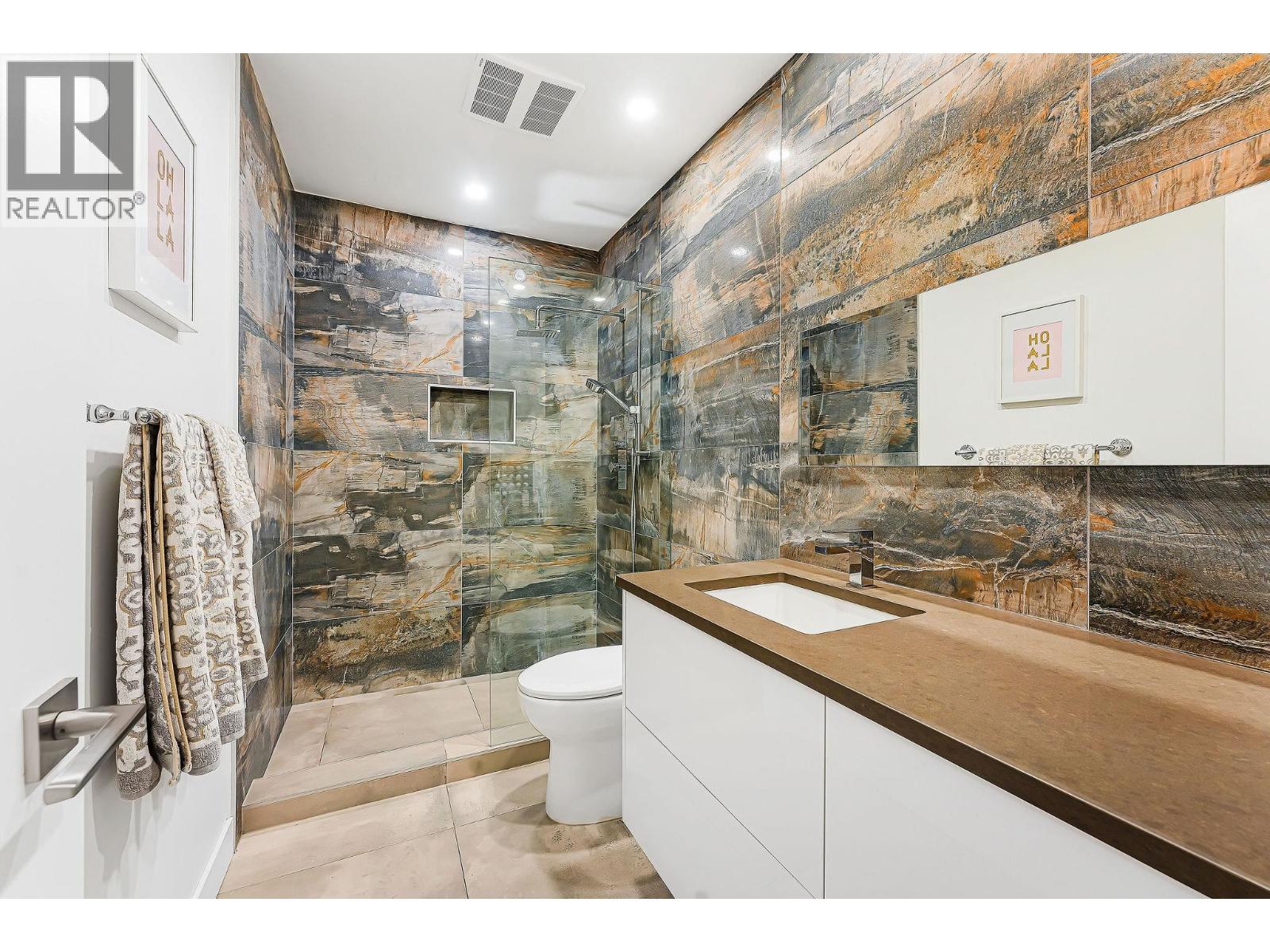 3968 Frames Place, North Vancouver, British Columbia  V7G 2M4 - Photo 17 - R3069773