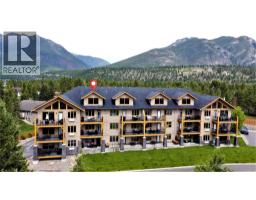 700 BIGHORN Boulevard Unit# 735 M1, Radium Hot Springs, British Columbia