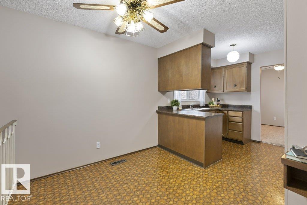 23 Lorraine Cr, St. Albert, Alberta  T8N 2R4 - Photo 18 - E4466949