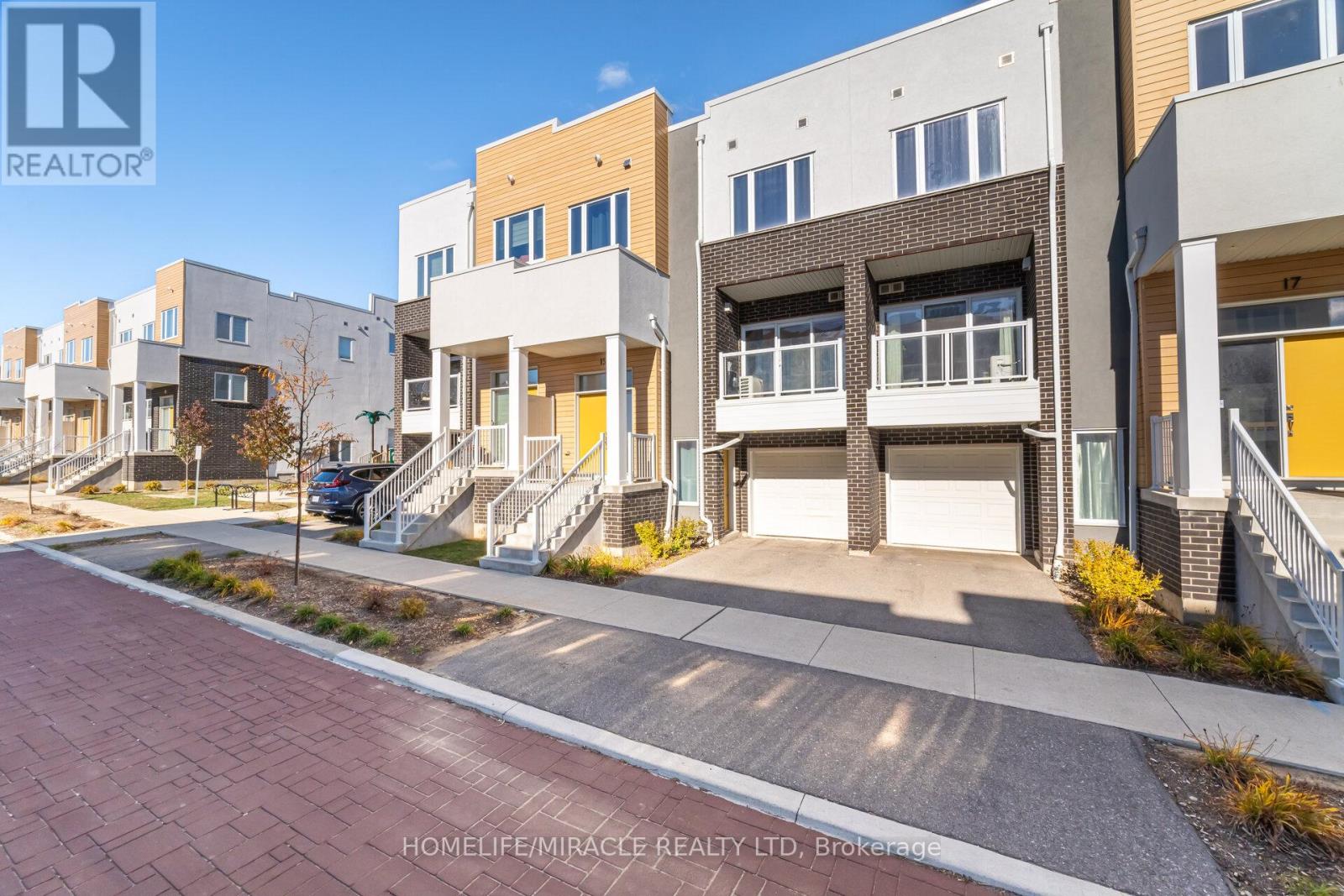 15 VISIONARY AVENUE, Kitchener, Ontario