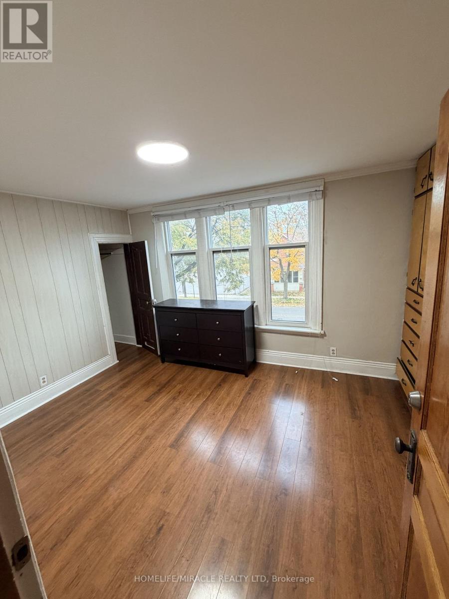 201 Darling Street, Brantford, Ontario  N3S 3W8 - Photo 10 - X12584766