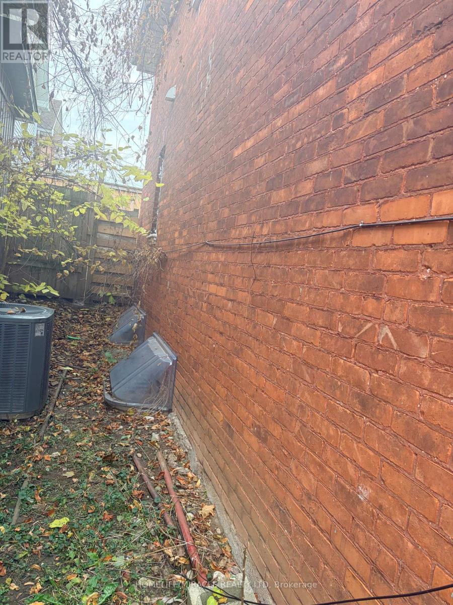 201 Darling Street, Brantford, Ontario  N3S 3W8 - Photo 16 - X12584766