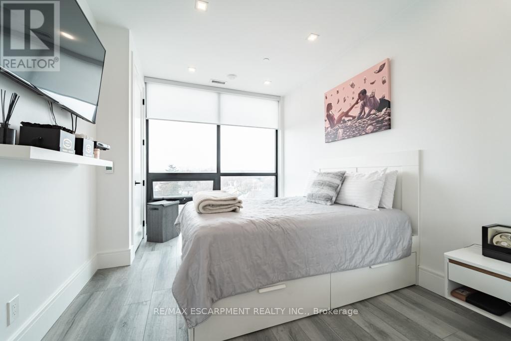 505 - 101 Locke Street S, Hamilton, Ontario  L8P 4A6 - Photo 13 - X12584832