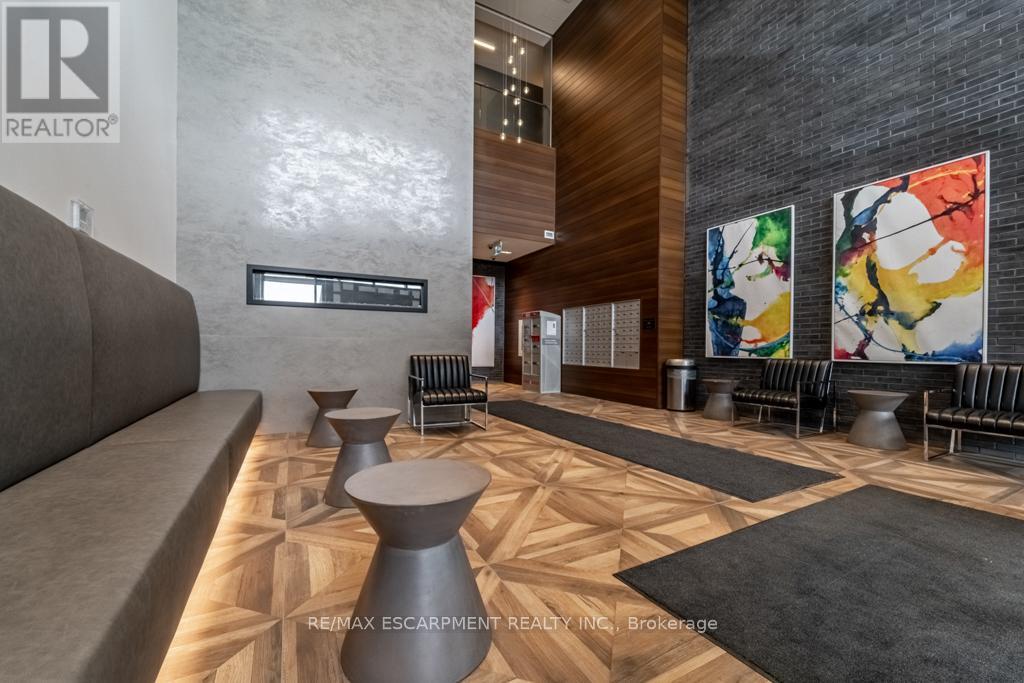 505 - 101 Locke Street S, Hamilton, Ontario  L8P 4A6 - Photo 3 - X12584832