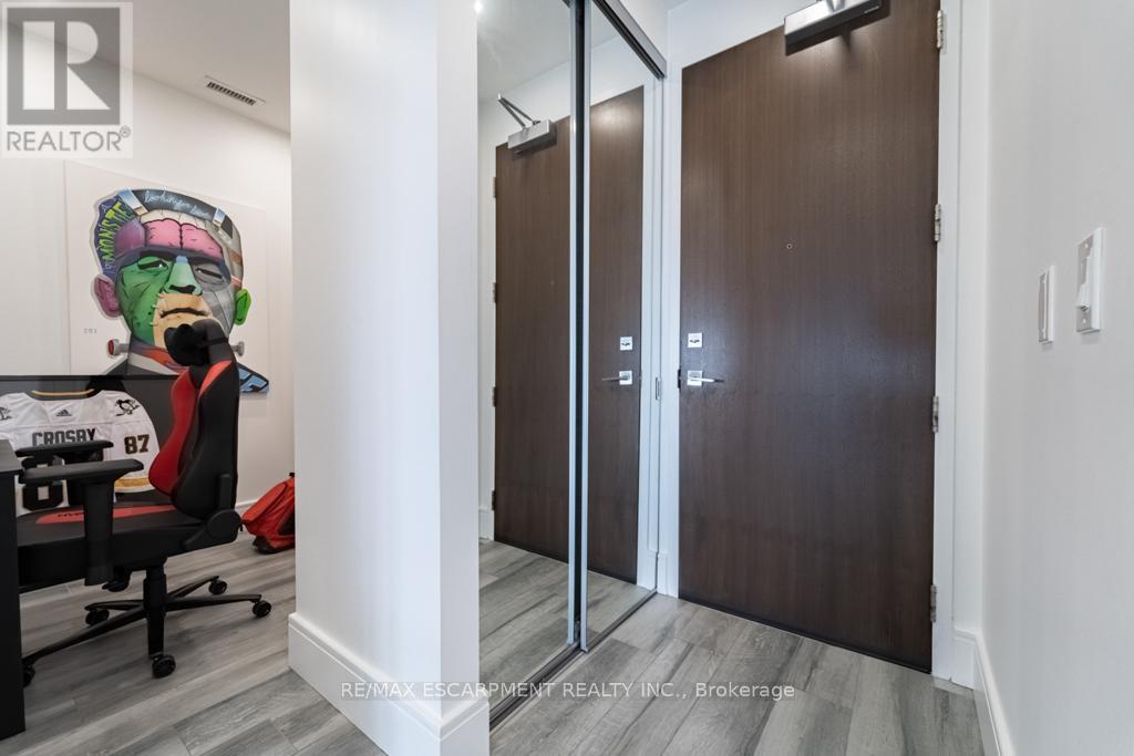 505 - 101 Locke Street S, Hamilton, Ontario  L8P 4A6 - Photo 5 - X12584832