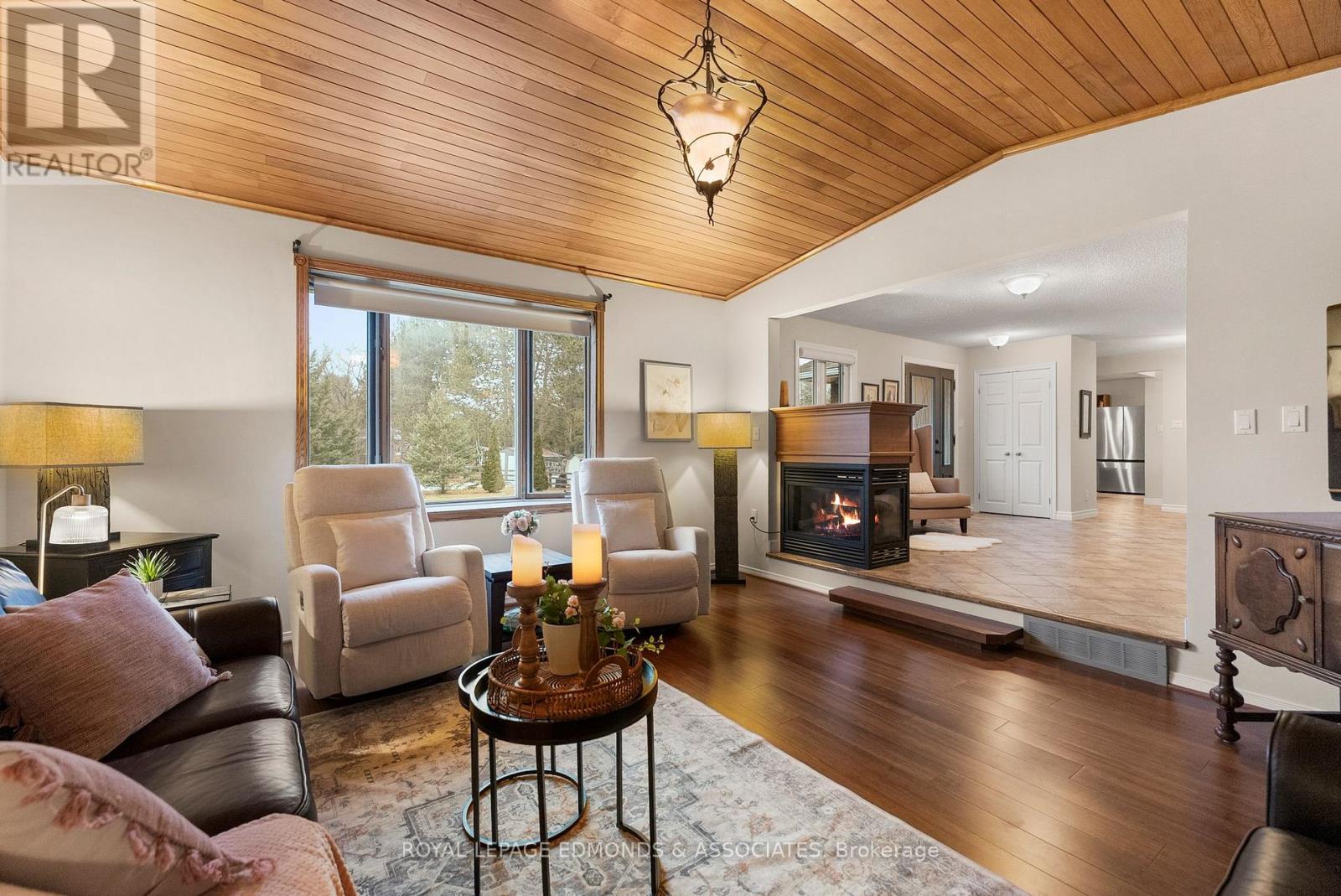 40925 Highway 41, Laurentian Valley, Ontario  K8A 6W5 - Photo 10 - X12584994