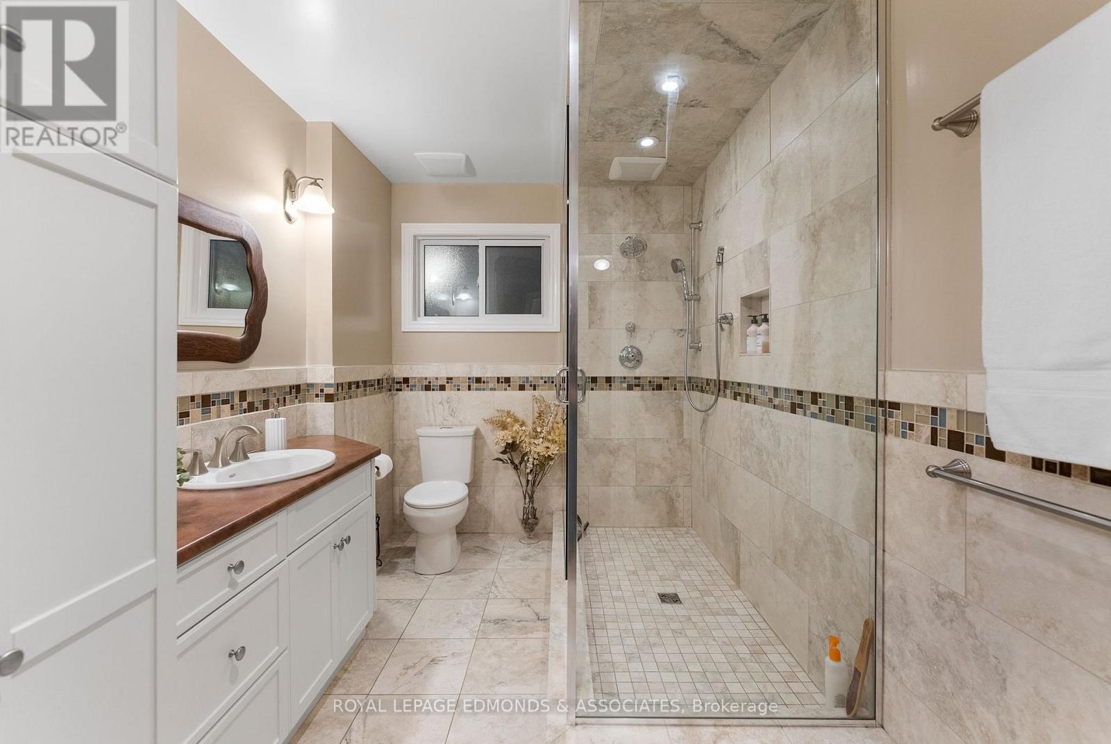 40925 Highway 41, Laurentian Valley, Ontario  K8A 6W5 - Photo 18 - X12584994