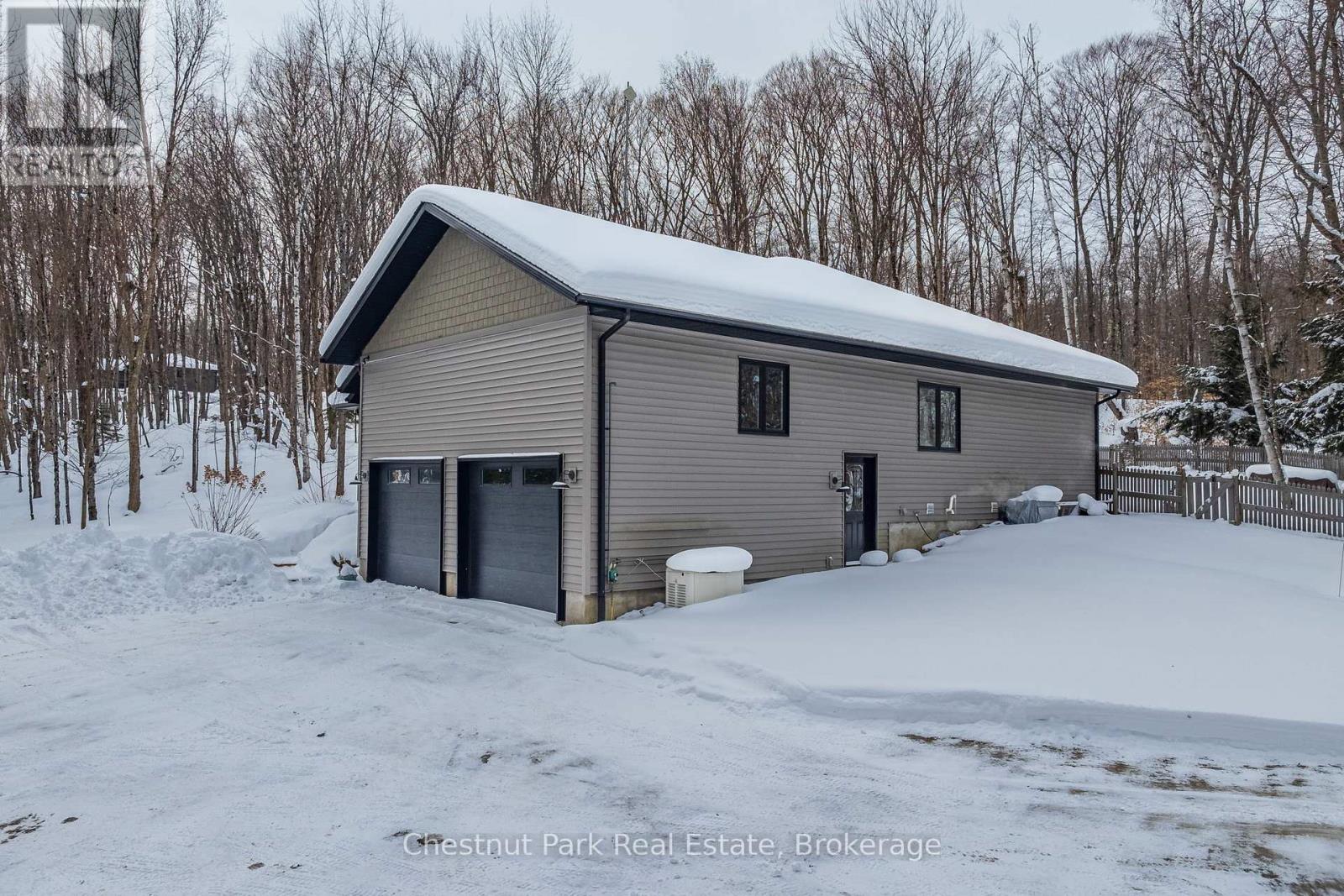170 Springfield Road, Huntsville, Ontario  P1H 0H8 - Photo 38 - X12442339