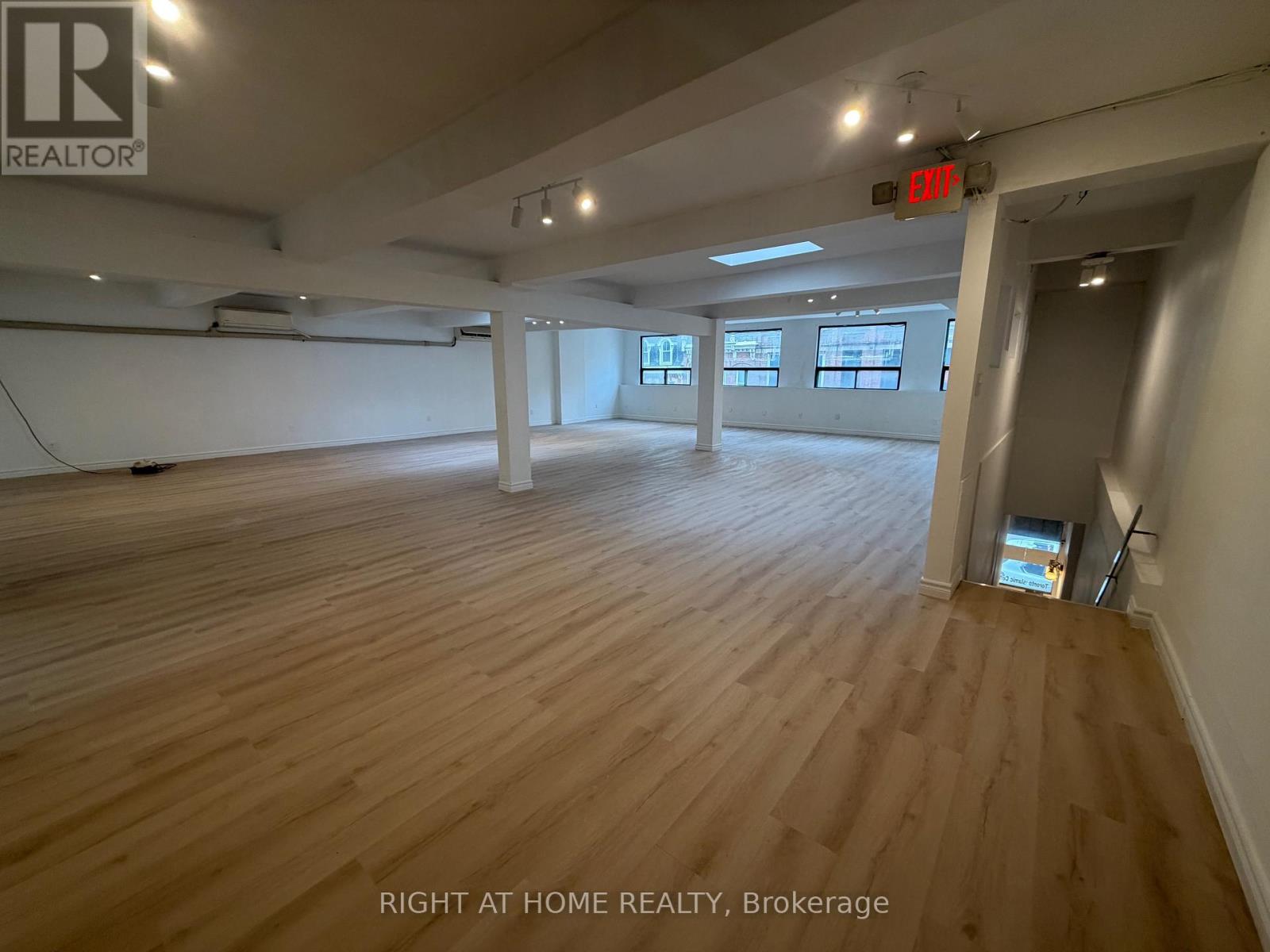 2nd Floor - 575 Yonge Street, Toronto, Ontario  M4Y 1Z2 - Photo 2 - C12324859