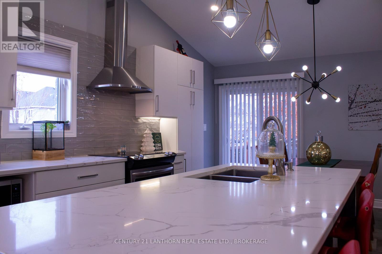 1500 Crimson Crescent, Kingston, Ontario  K7P 0H4 - Photo 6 - X12584586