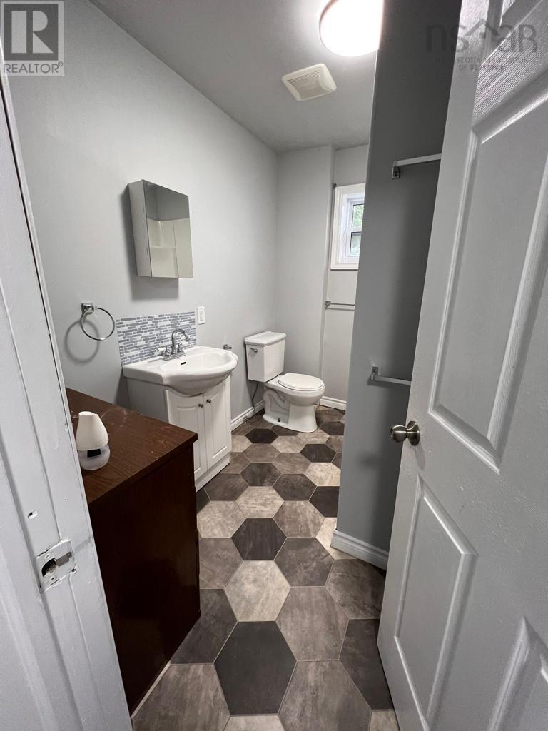 84 Intercolonial Street, Sydney, Nova Scotia  B1P 1S6 - Photo 19 - 202522260