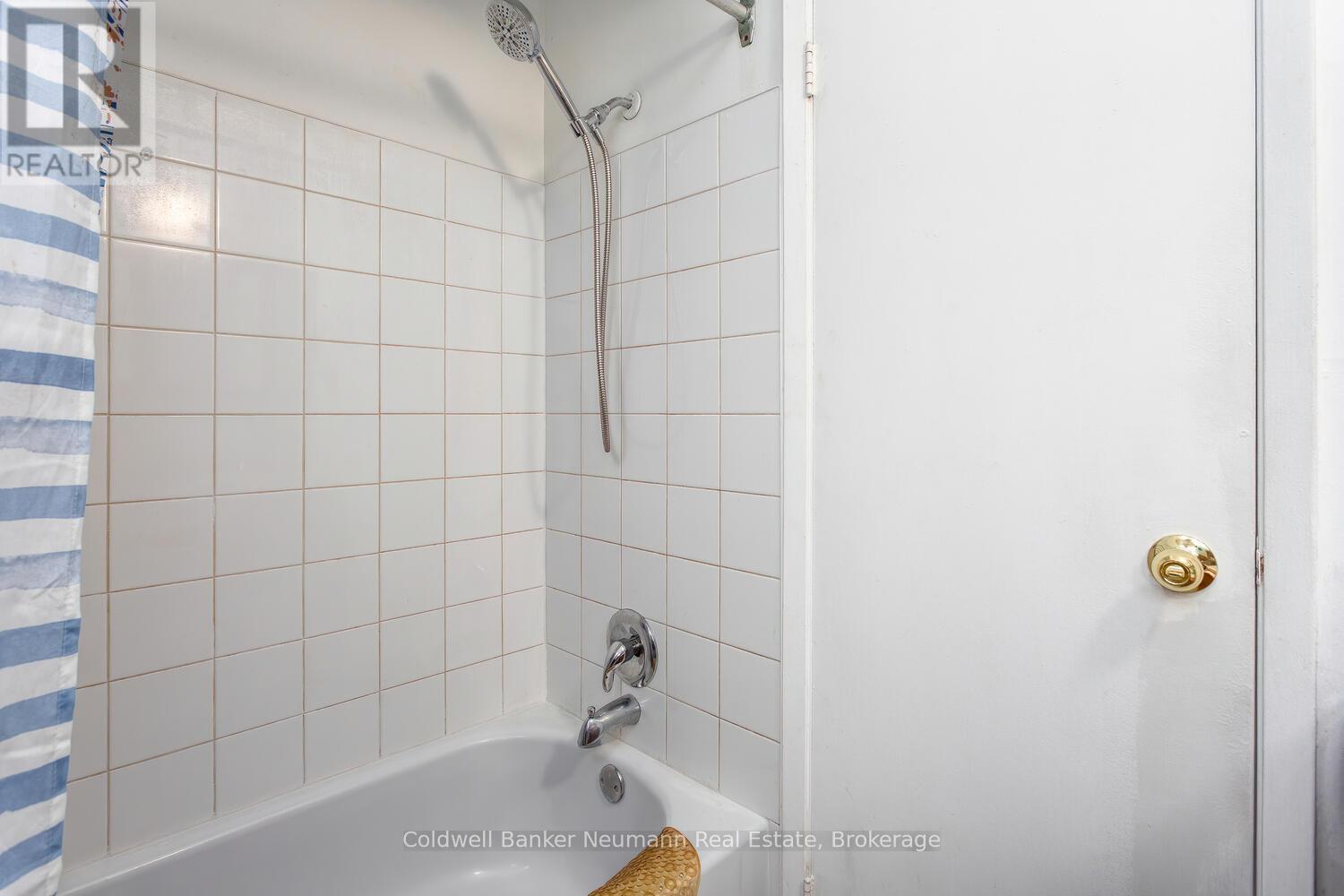 169 Country Club Drive, Guelph, Ontario  N1E 3K8 - Photo 21 - X12525236