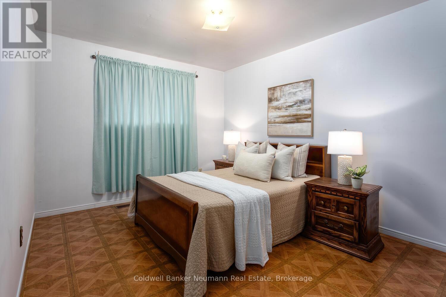 169 Country Club Drive, Guelph, Ontario  N1E 3K8 - Photo 14 - X12525236