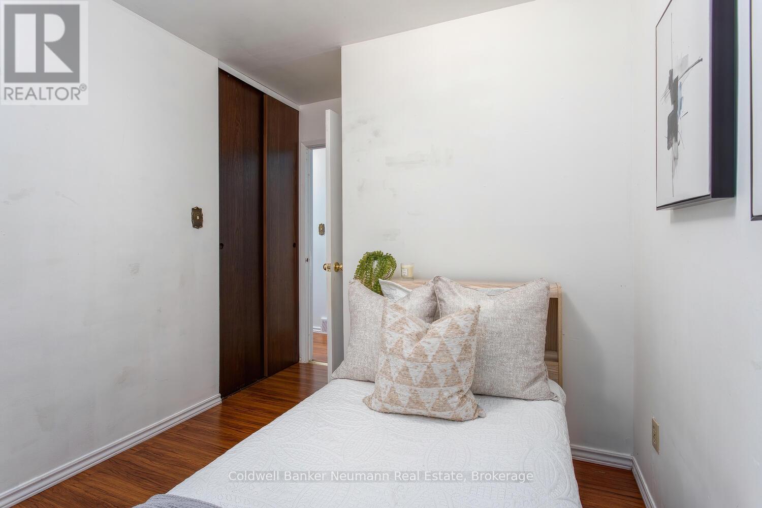 169 Country Club Drive, Guelph, Ontario  N1E 3K8 - Photo 20 - X12525236