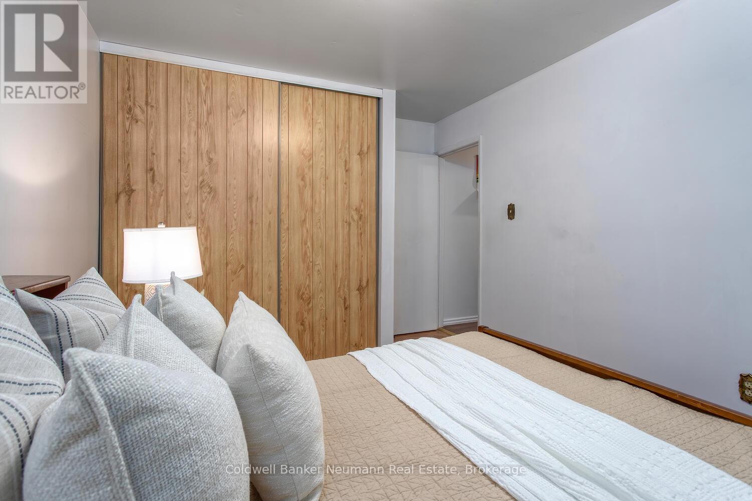 169 Country Club Drive, Guelph, Ontario  N1E 3K8 - Photo 16 - X12525236