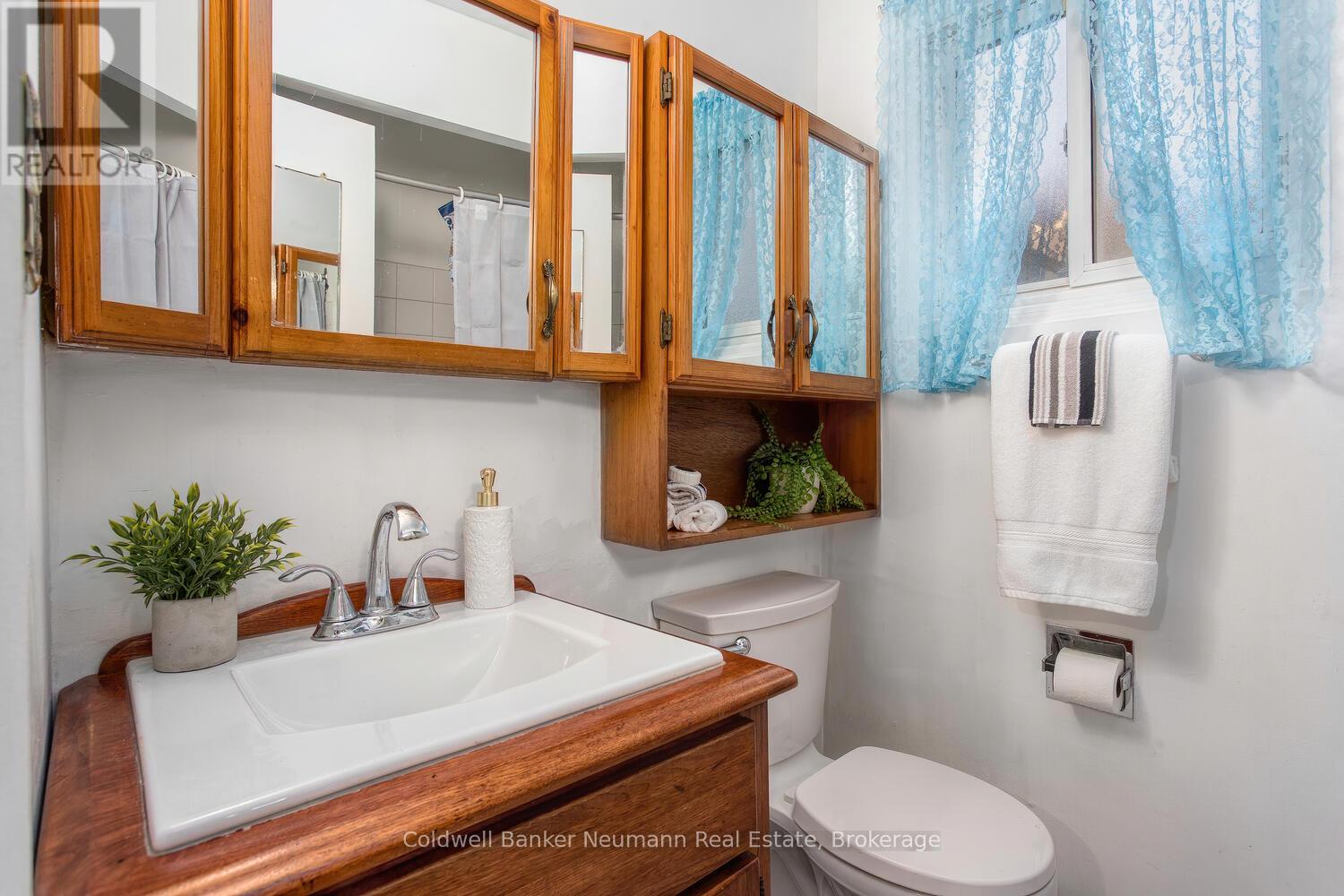 169 Country Club Drive, Guelph, Ontario  N1E 3K8 - Photo 22 - X12525236