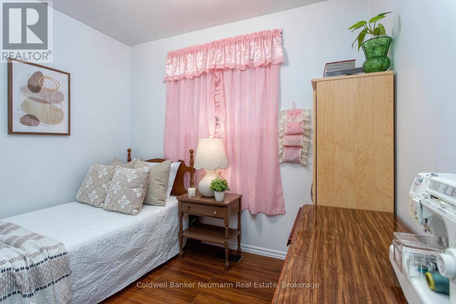 169 Country Club Drive, Guelph, Ontario  N1E 3K8 - Photo 17 - X12525236