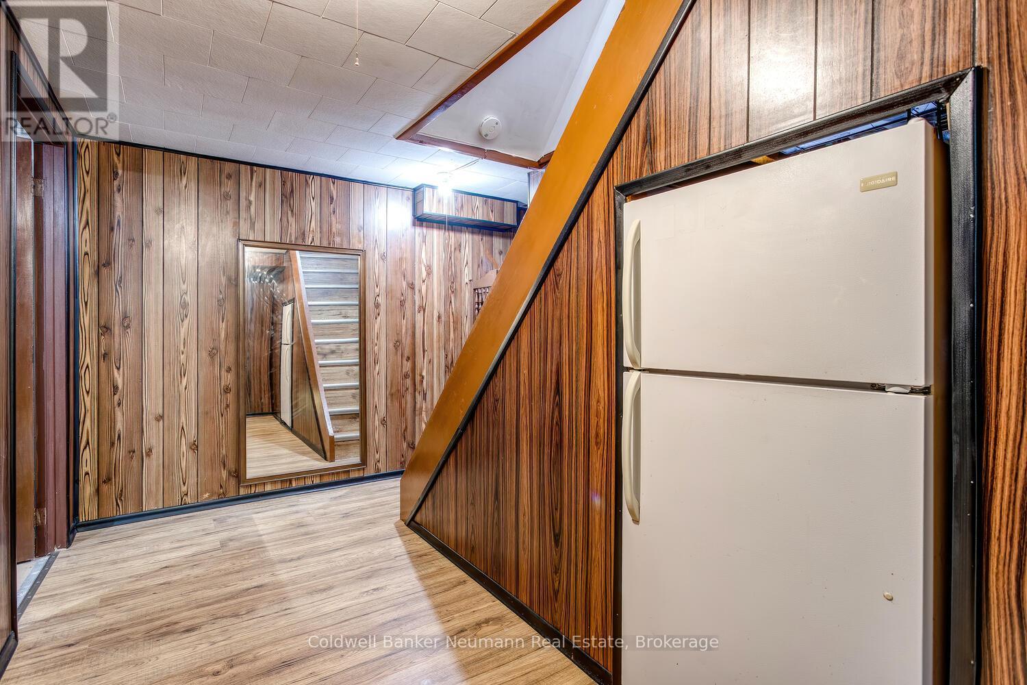 169 Country Club Drive, Guelph, Ontario  N1E 3K8 - Photo 31 - X12525236