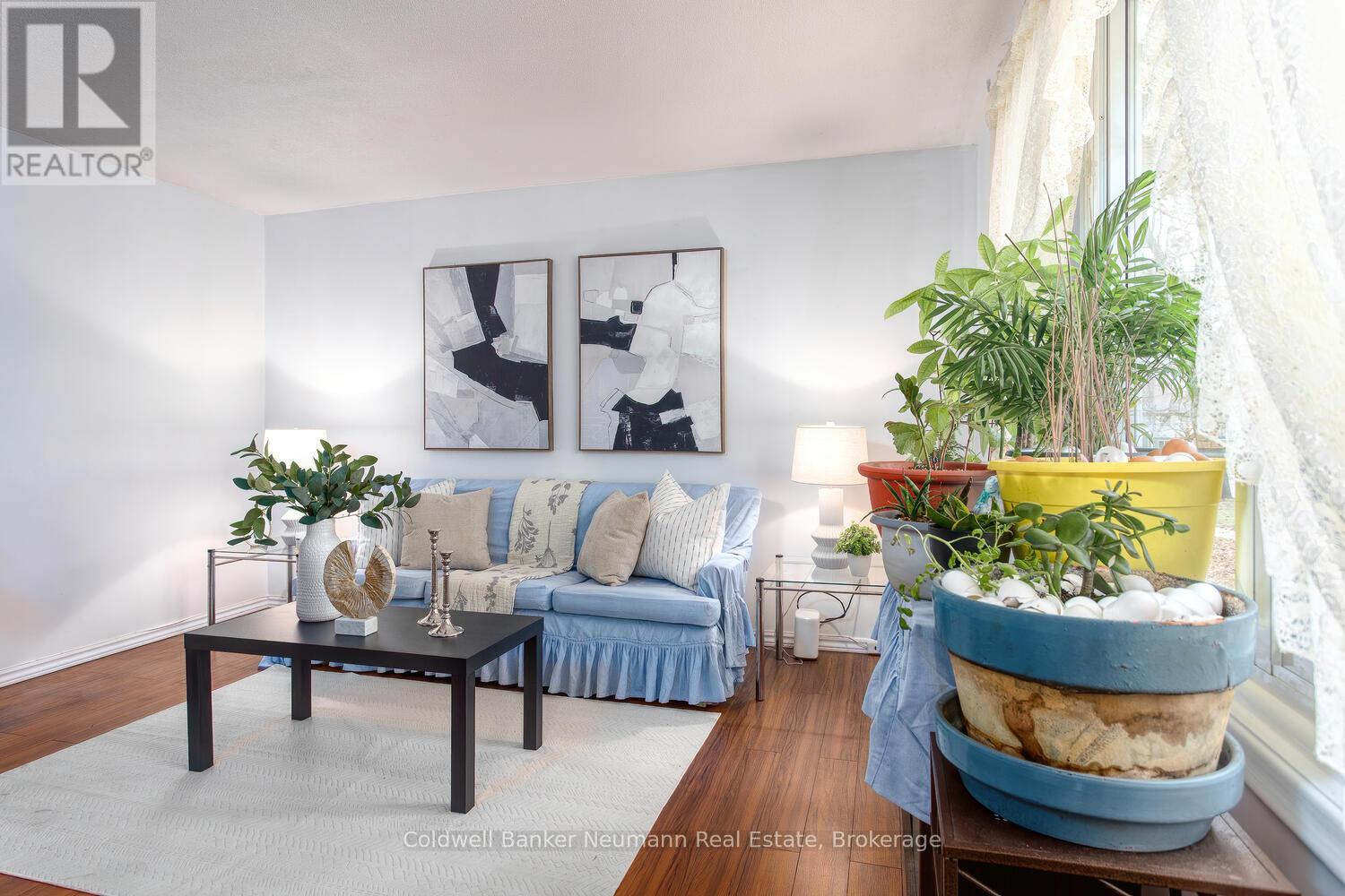 169 Country Club Drive, Guelph, Ontario  N1E 3K8 - Photo 6 - X12525236