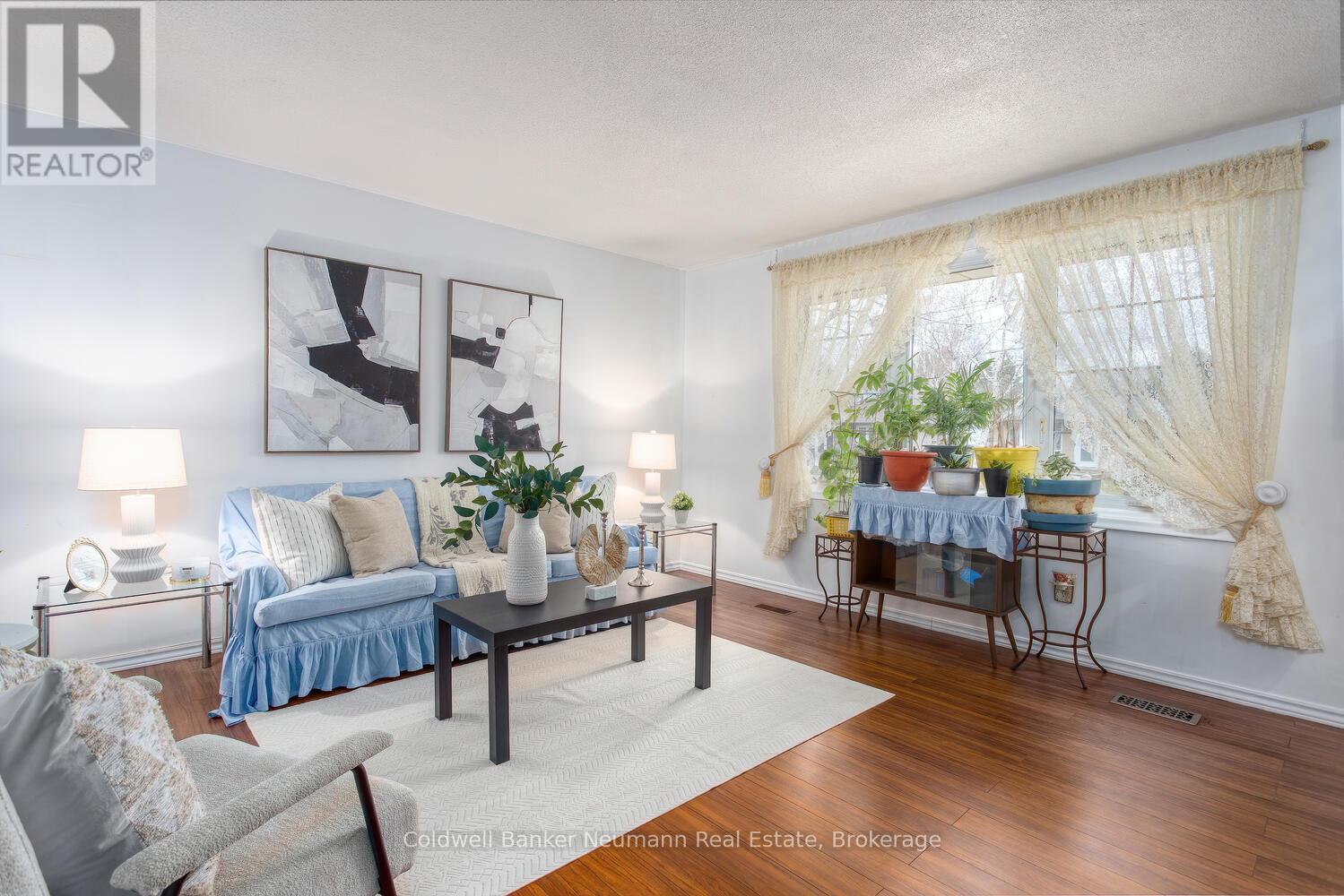 169 Country Club Drive, Guelph, Ontario  N1E 3K8 - Photo 7 - X12525236